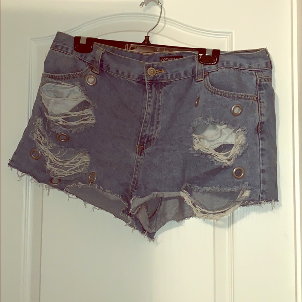 BNWOT Forever 21 Distressed Shorts